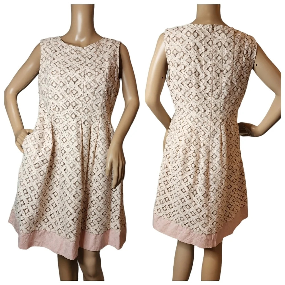 Eliza J Pretty Lace/Knit Sleeveless Dress. Size 6.
